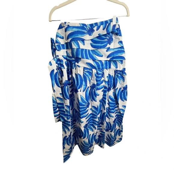 HT360 Collective Banana Print Maxi Skirt
NWT
BLUE AND WHITE, Size X-Small - Picture 7 of 7